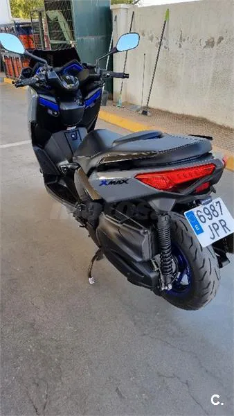 Yamaha XMAX 400 – Vista 4