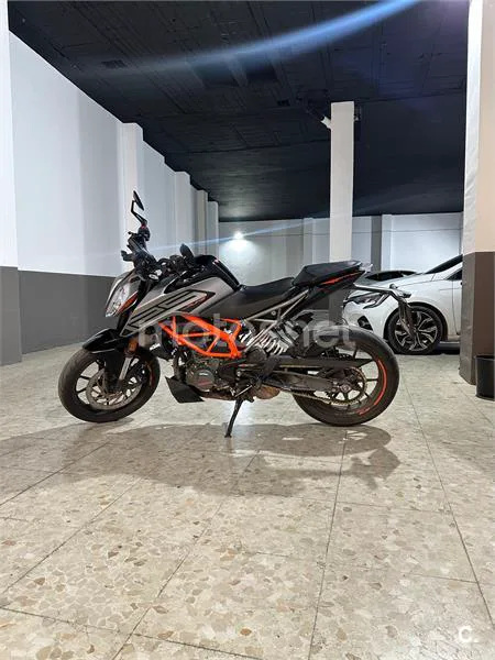 KTM 125 – Vista 2