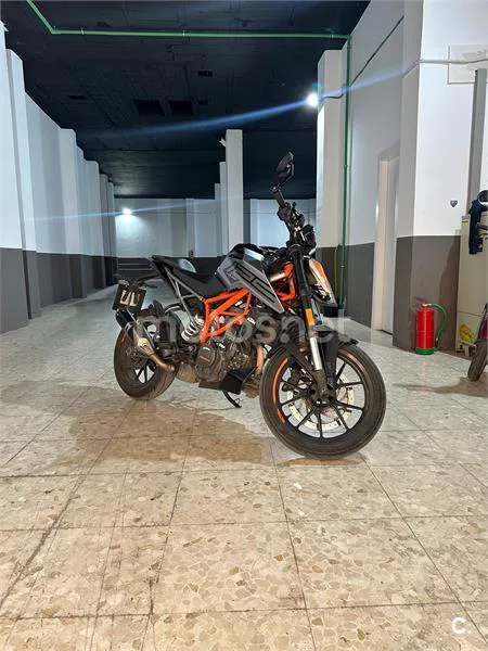 KTM 125 – Vista 4