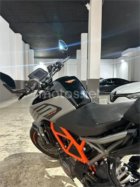KTM 125 – Vista 6