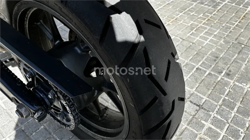 BMW F 750 – Vista 11