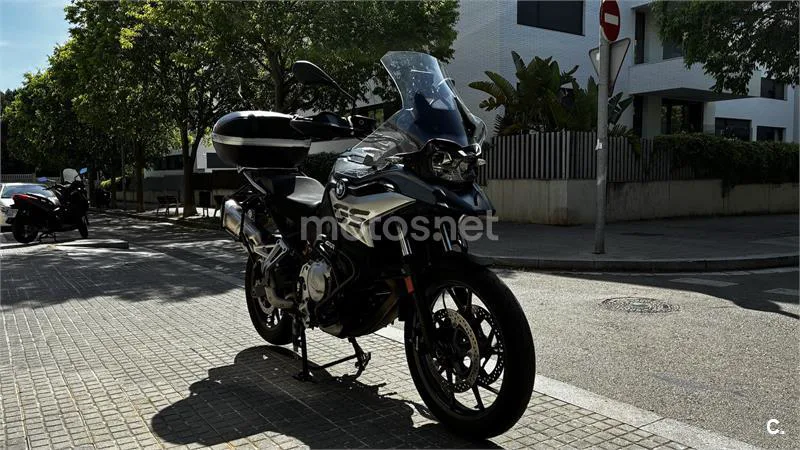 BMW F 750 – Vista 3