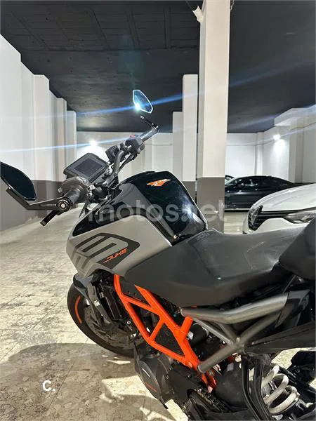 KTM 125 – Vista 6