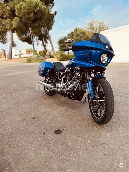 Harley-Davidson Low Rider ST – Vista 5