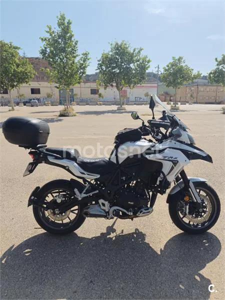 Benelli TRK 502 – Vista 2