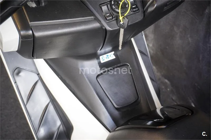 Honda Forza 300 – Vista 13