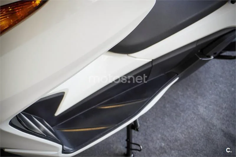 Honda Forza 300 – Vista 15