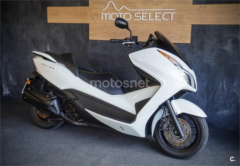 Honda Forza 300 – Vista 6