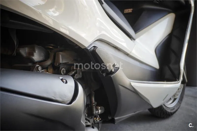 Honda Forza 300 – Vista 7