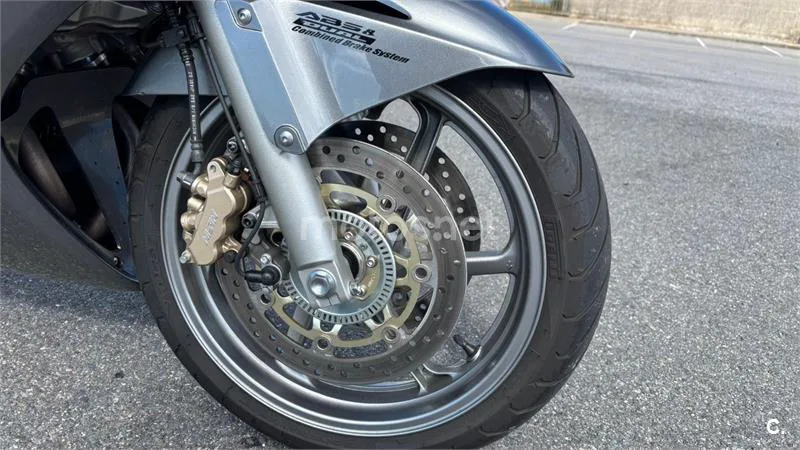 Honda VFR 800 FI – Vista 7