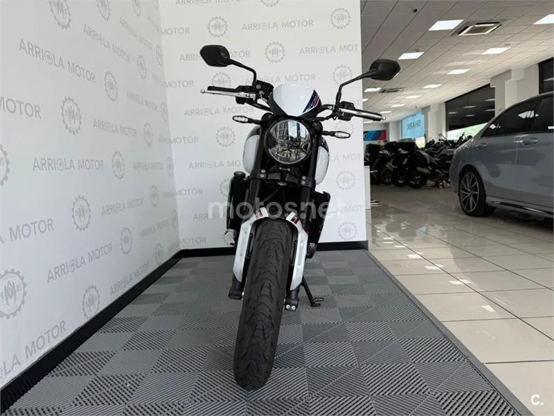 Triumph Trident 660 – Vista 3