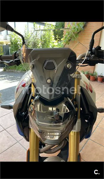 BMW F 900 R – Vista 2