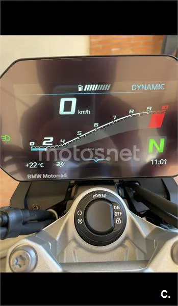 BMW F 900 R – Vista 3