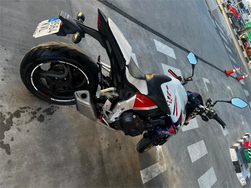 Honda CB 1000R Tricolor/Mat Cynos/Gris – Vista 3