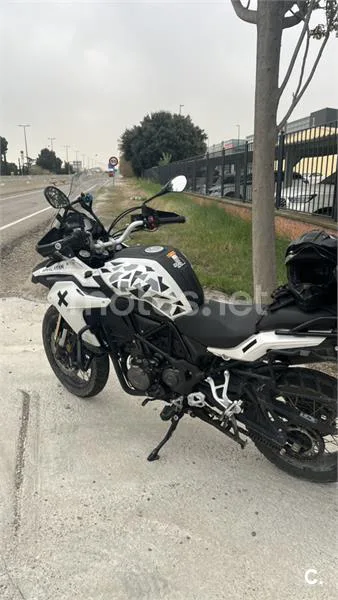 Benelli TRK 502 – Vista 1