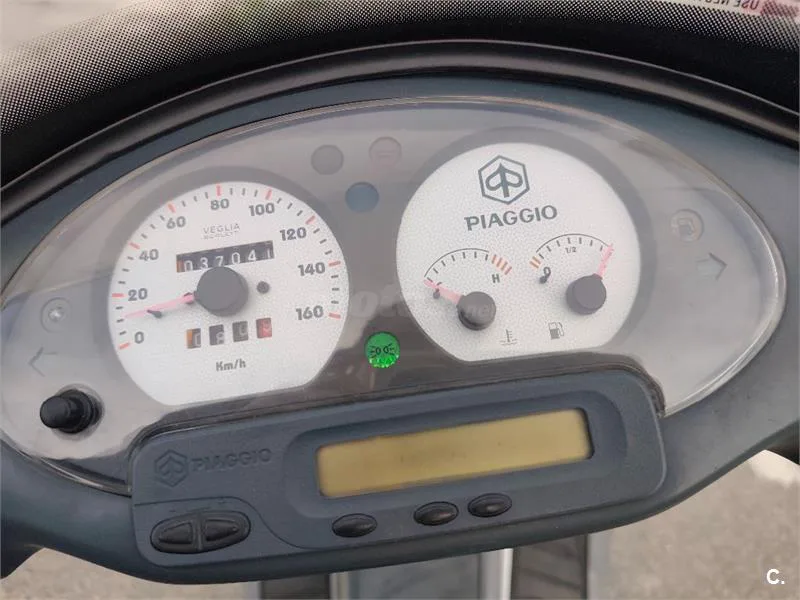 Piaggio SuperHexagon GTX 125 – Vista 3