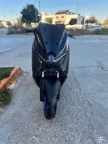 Yamaha NMAX – Vista 4