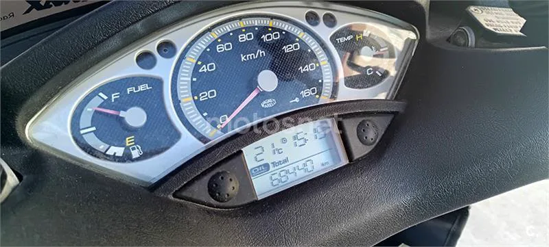 Yamaha XMAX 250 – Vista 6