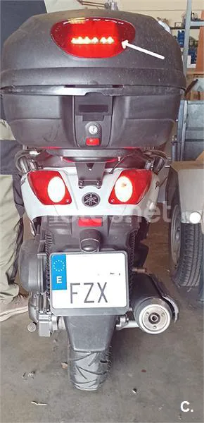 Yamaha XMAX 250 – Vista 8