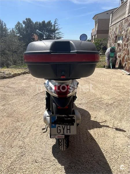 Piaggio LIBERTY 125 4T – Vista 4