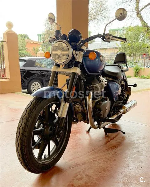 Royal Enfield Super Meteor 650 – Vista 4