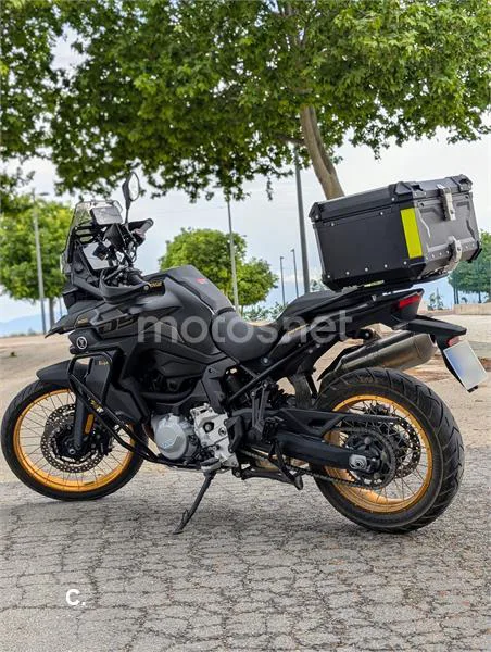 Voge 900 DSX – Vista 3