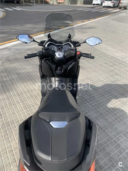Yamaha XMAX 400 – Vista 3