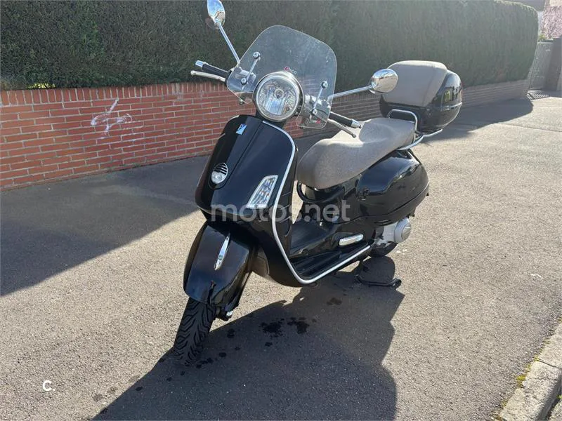 Vespa GTS 250 – Vista 2