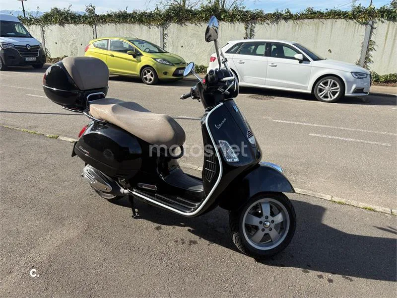 Vespa GTS 250 – Vista 4