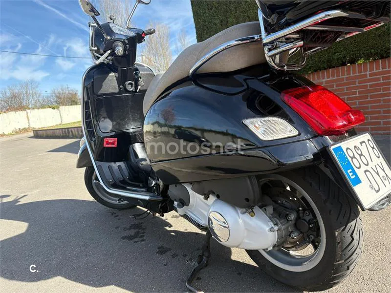 Vespa GTS 250 – Vista 8