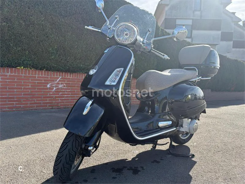 Vespa GTS 250 – Vista 10