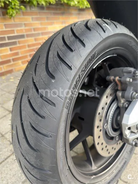 Honda Forza 750 – Vista 11