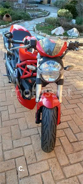 Ducati Monster 696 – Vista 12