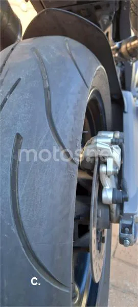 Ducati Monster 696 – Vista 15