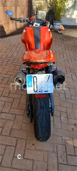 Ducati Monster 696 – Vista 18
