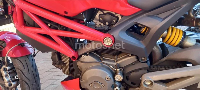 Ducati Monster 696 – Vista 6