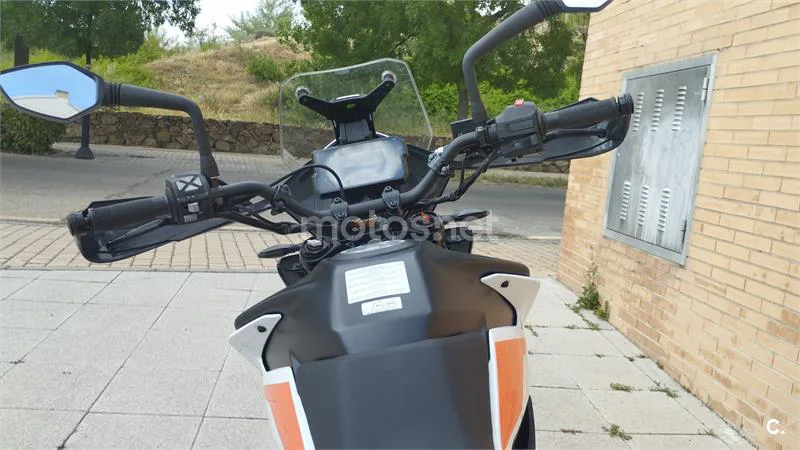 KTM 390 – Vista 5