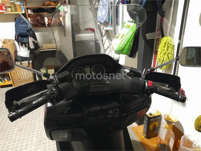 Suzuki Burgman 400 – Vista 7
