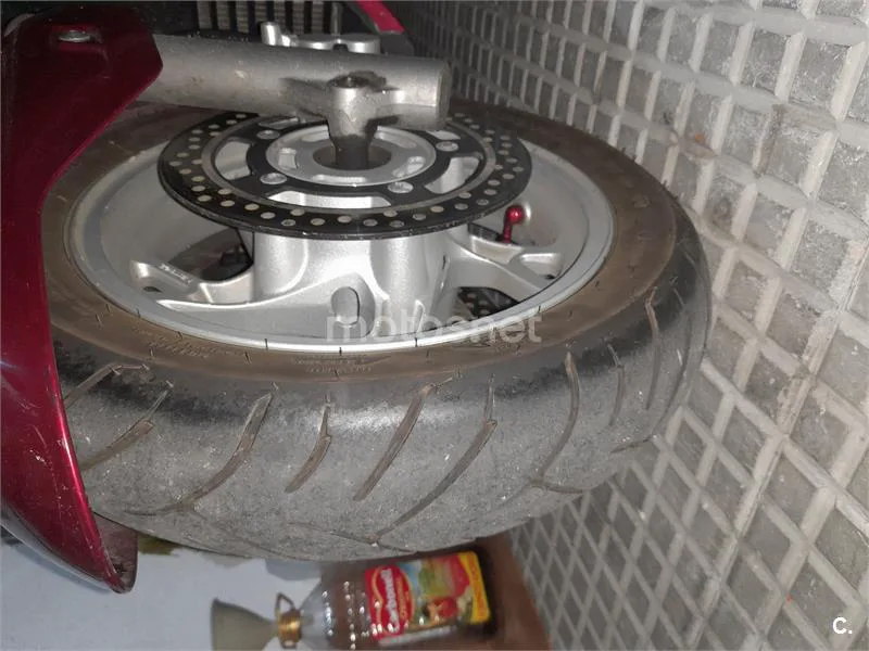 Suzuki Burgman 400 – Vista 10