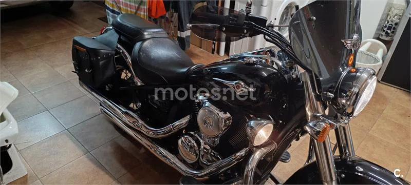 Kawasaki VN 900 Classic – Vista 14