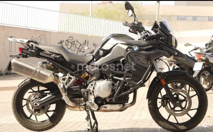 BMW F 750 – Vista 3