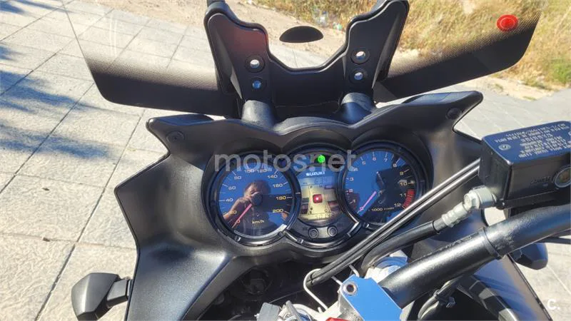 Suzuki V-Strom 650 – Vista 2
