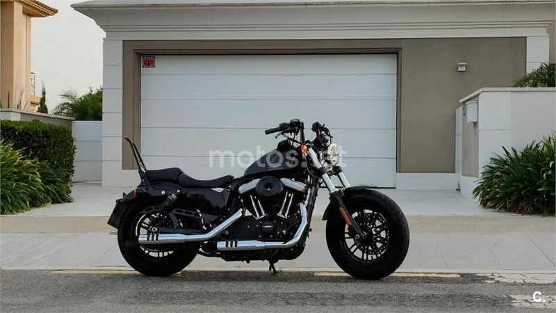 Harley-Davidson Sportster Forty-Eight – Vista 14