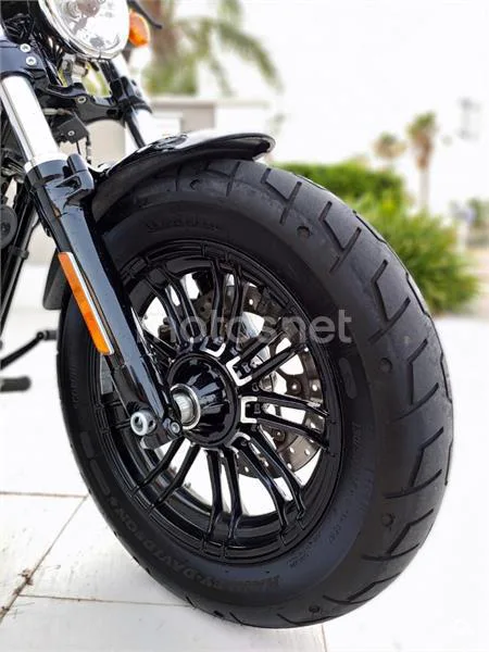 Harley-Davidson Sportster Forty-Eight – Vista 16