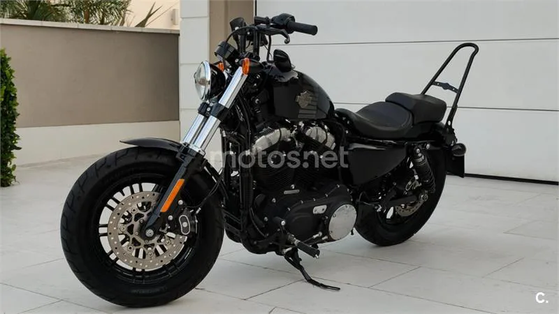 Harley-Davidson Sportster Forty-Eight – Vista 19