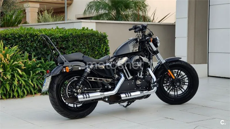 Harley-Davidson Sportster Forty-Eight – Vista 23