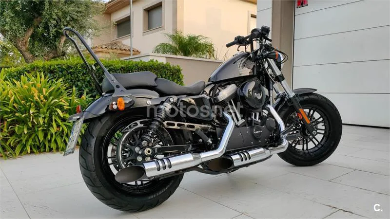 Harley-Davidson Sportster Forty-Eight – Vista 27