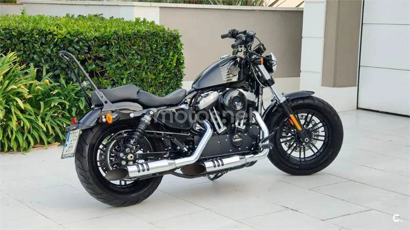 Harley-Davidson Sportster Forty-Eight – Vista 4