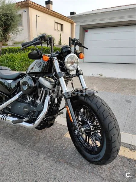 Harley-Davidson Sportster Forty-Eight – Vista 10