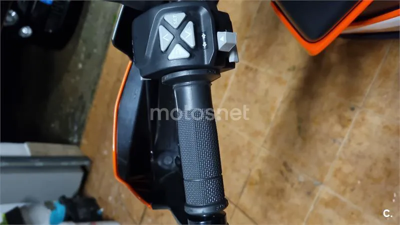 KTM 390 – Vista 5